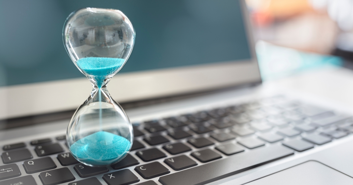 Time Tracking vs. Task-Based Pay: Which Works Better for VAs?